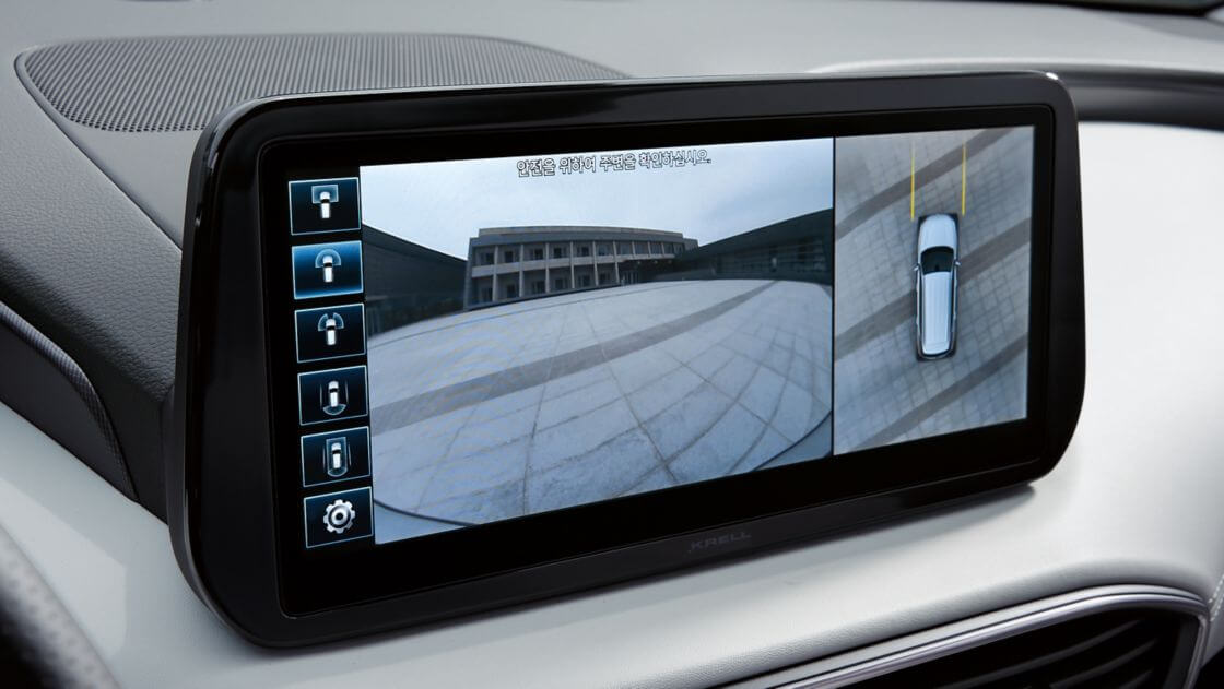 Prostorový kamerový systém v novém sedmimístném SUV Hyundai Santa Fe.